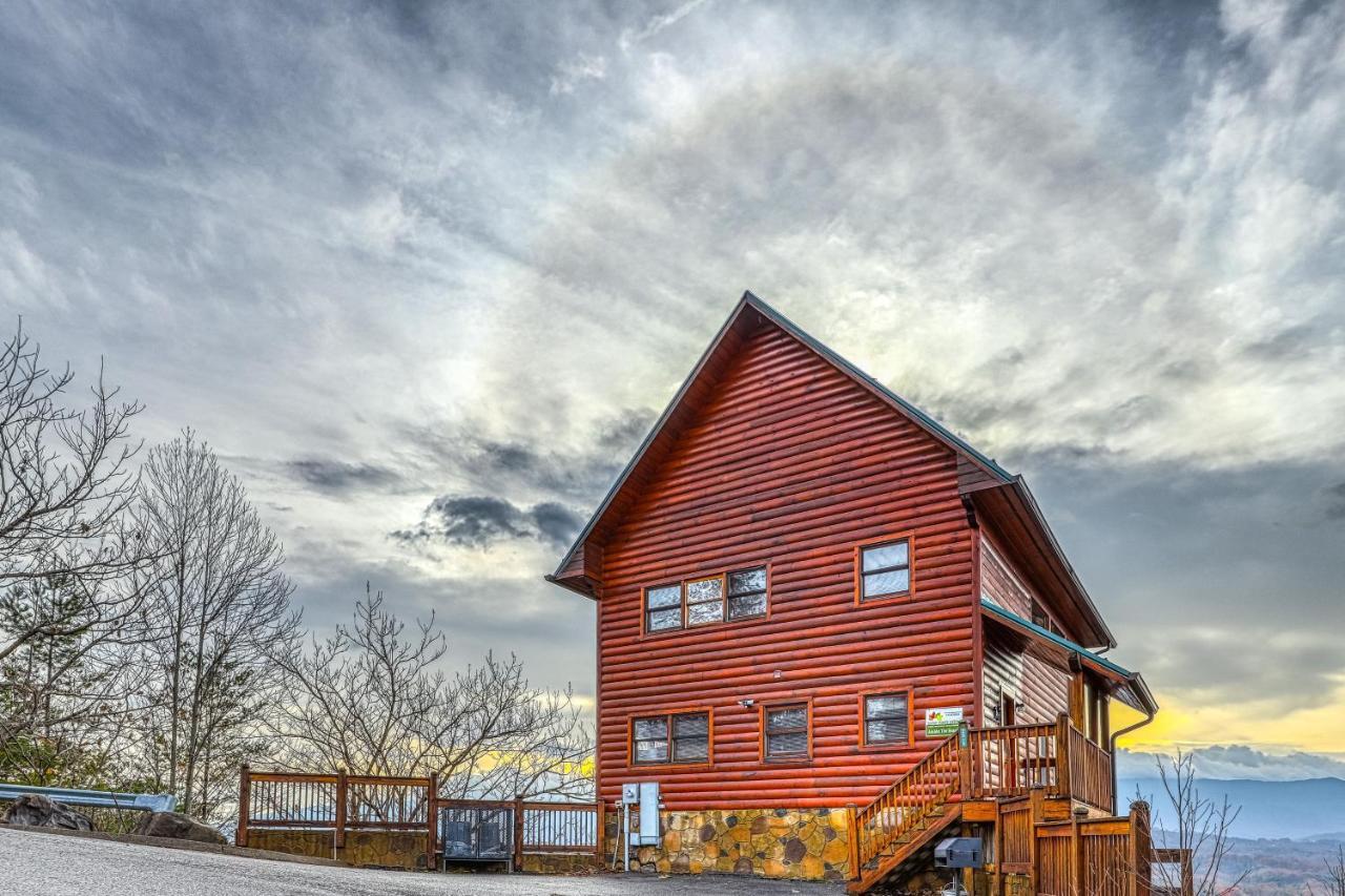 Amidst The Beauty Pigeon Forge Exterior photo