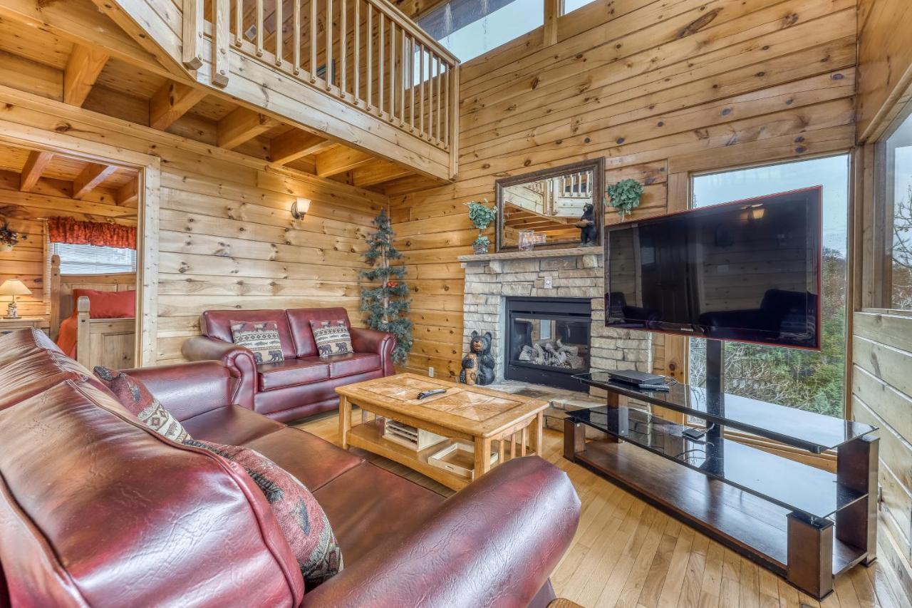 Amidst The Beauty Pigeon Forge Exterior photo