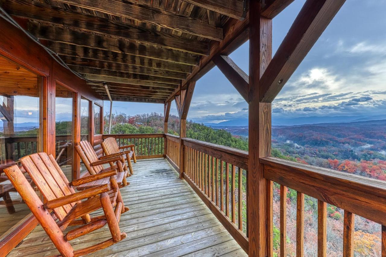 Amidst The Beauty Pigeon Forge Exterior photo